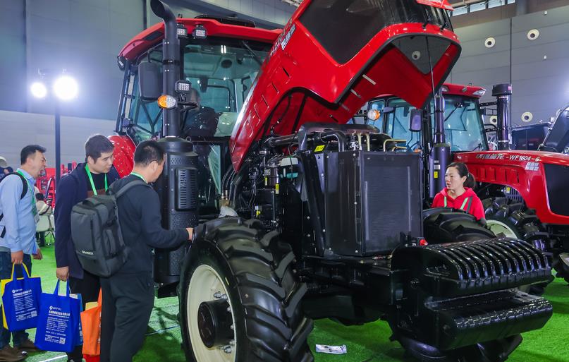 農(nóng)業(yè)農(nóng)村部黨組召開理論學習中心組（擴大）學習會強調(diào) 促進人工智能與農(nóng)業(yè)發(fā)展相結(jié)合 以人工智能賦能農(nóng)業(yè)強國建設(shè)